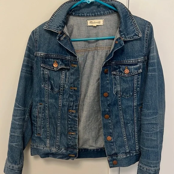 COPY - Madewell small Jean jacket - Picture 1 of 3